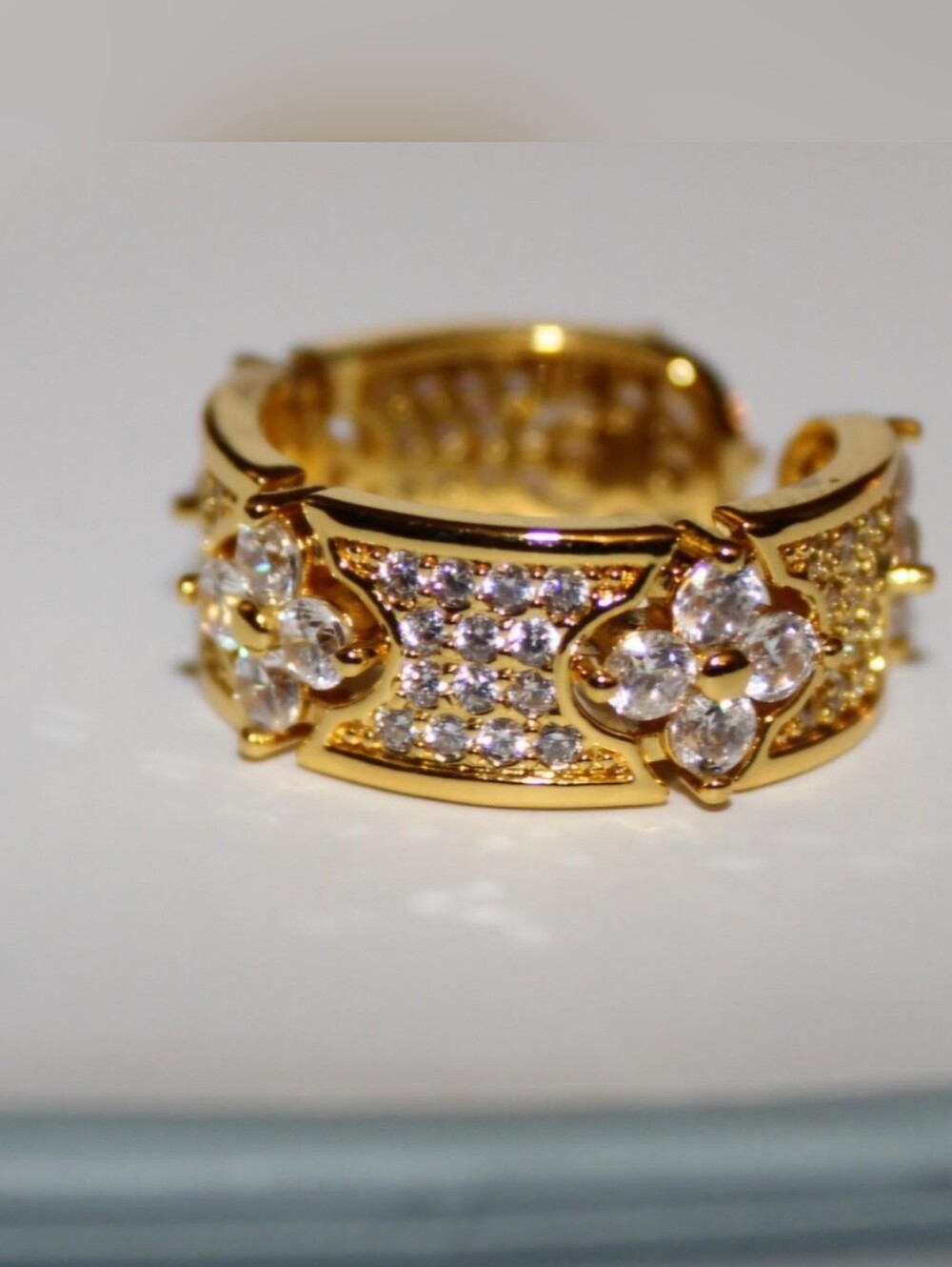 Goddess Glow Ring – Golden Aura